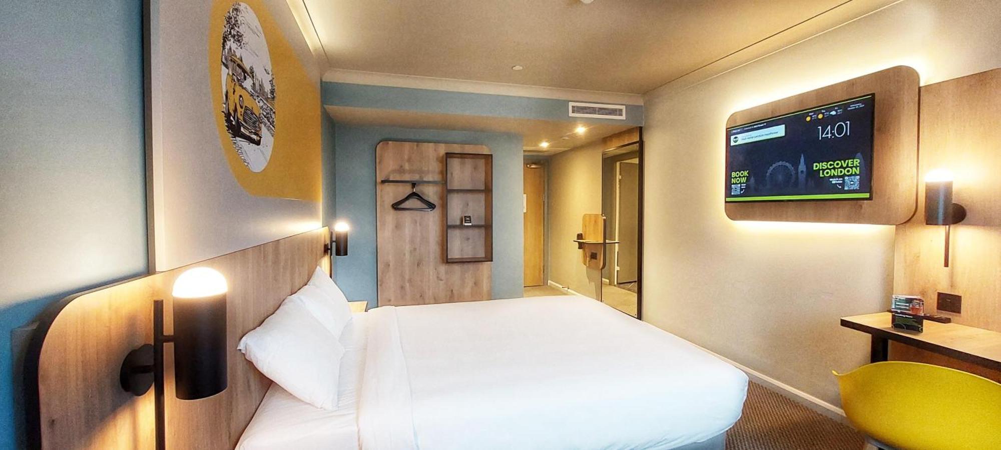 B&B Hotel London Heathrow สลาว ภายนอก รูปภาพ