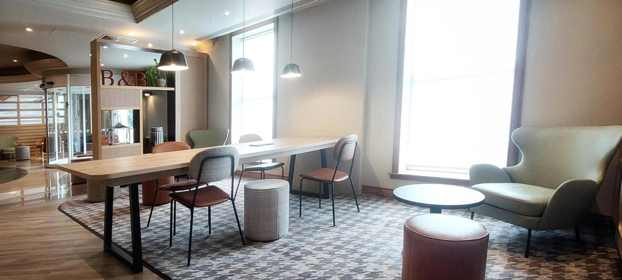 B&B Hotel London Heathrow สลาว ภายนอก รูปภาพ