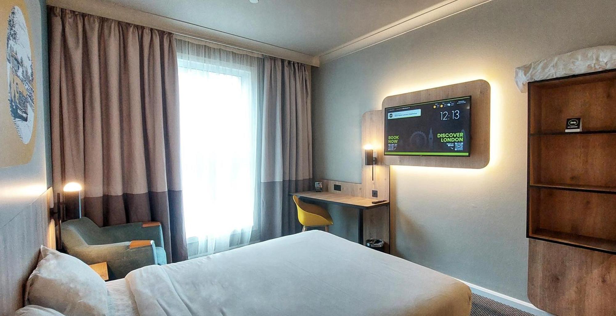 B&B Hotel London Heathrow สลาว ภายนอก รูปภาพ